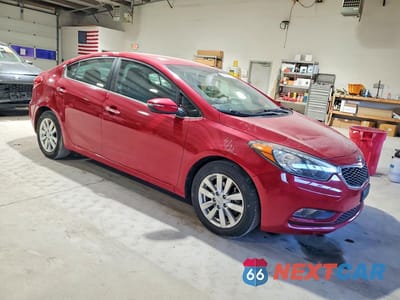 Czwarte zdjęcie samochodu z boku: 2014 KIA FORTE EX VIN:KNAFX4A82E5118804 - miniatura