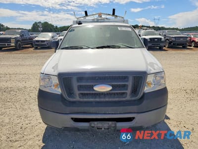 Piąte zdjęcie samochodu w środku: 2008 FORD F150 UTILITY / SERVICE TRUCK VIN:1FTRF12208KB94720 - miniatura