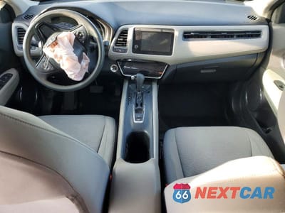 Zdjęcie 8 z 13 samochodu: 2021 HONDA HR-V EX VIN:3CZRU6H54MM721658 - miniatura