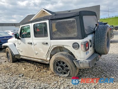 Drugie zdjęcie samochodu z przodu: 2018 JEEP WRANGLER UNLIMITED SAHARA VIN:1C4HJXEG8JW250373 - miniatura