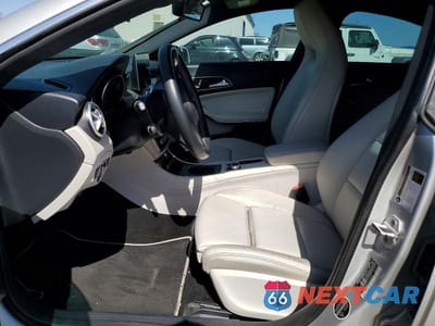 Zdjęcie 7 z 13 samochodu: 2017 MERCEDES-BENZ CLA 250 VIN:WDDSJ4EB8HN445906 - miniatura