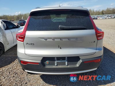 Zdjęcie 6 z 12 samochodu: 2025 VOLVO XC40 CORE VIN:YV4L12UJ2S2470060 - miniatura
