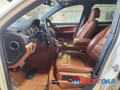 Zdjęcie 7 z 13 samochodu: 2008 PORSCHE CAYENNE TURBO VIN:WP1AC29P98LA90524 - miniatura