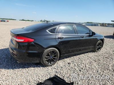 Trzecie zdjęcie samochodu z tyłu: 2020 FORD FUSION SE VIN:3FA6P0HDXLR121979 - miniatura
