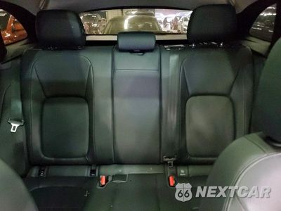 Zdjęcie 10 z 13 samochodu: 2017 JAGUAR F-PACE PREMIUM VIN:SADCJ2BVXHA880147 - miniatura