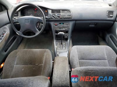 Zdjęcie 8 z 13 samochodu: 1997 HONDA ACCORD EX VIN:1HGCE1898VA007014 - miniatura
