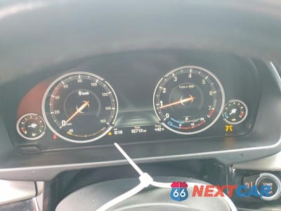 Zdjęcie 9 z 13 samochodu: 2016 BMW X5 XDRIVE35I VIN:5UXKR0C58G0U09345 - miniatura