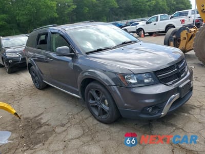 Czwarte zdjęcie samochodu z boku: 2019 DODGE JOURNEY CROSSROAD VIN:3C4PDDGG2KT774866 - miniatura