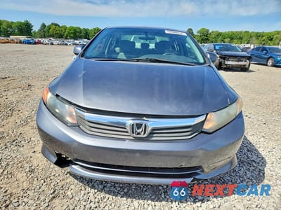 Piąte zdjęcie samochodu w środku: 2012 HONDA CIVIC LX VIN:19XFB2F55CE340338 - miniatura