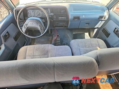 Zdjęcie 8 z 12 samochodu: 1989 FORD BRONCO II VIN:1FMCU14T5KUC50398 - miniatura