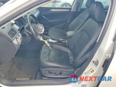 Zdjęcie 7 z 13 samochodu: 2013 VOLKSWAGEN PASSAT SE VIN:1VWBP7A30DC140668 - miniatura