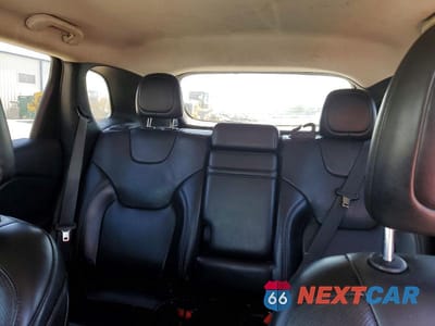 Zdjęcie 10 z 13 samochodu: 2019 JEEP CHEROKEE LIMITED VIN:1C4PJLDB3KD302340 - miniatura