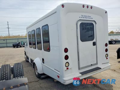 Drugie zdjęcie samochodu z przodu: 2014 FORD E350 SHUTTLE BUS VIN:1FDWE3FL9EDB19921 - miniatura