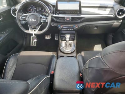 Zdjęcie 8 z 11 samochodu: 2022 KIA FORTE GT-LINE VIN:3KPF54AD4NE422582 - miniatura