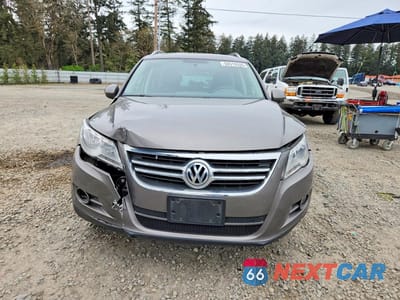 Piąte zdjęcie samochodu w środku: 2009 VOLKSWAGEN TIGUAN S VIN:WVGAV75N89W004497 - miniatura