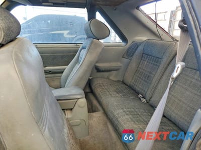 Zdjęcie 10 z 12 samochodu: 1987 FORD MUSTANG GT VIN:1FABP42E4HF176004 - miniatura