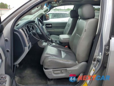 Zdjęcie 7 z 14 samochodu: 2013 TOYOTA SEQUOIA LIMITED VIN:5TDKY5G19DS045552 - miniatura