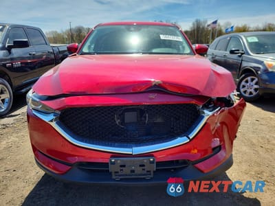 Piąte zdjęcie samochodu w środku: 2018 MAZDA CX-5 TOURING VIN:JM3KFACM1J0335465 - miniatura