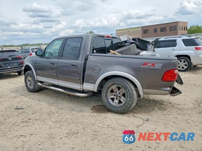 Drugie zdjęcie samochodu z przodu: 2002 FORD F150 SUPERCREW VIN:1FTRW08L62KB57110 - miniatura