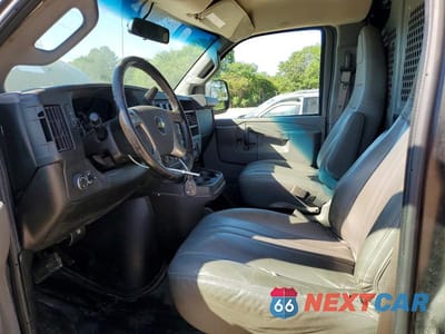 Zdjęcie 7 z 13 samochodu: 2018 CHEV EXPRESS G2500 VIN:1GCWGAFG0J1178938 - miniatura