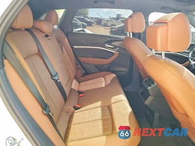 Zdjęcie 11 z 13 samochodu: 2021 AUDI E-TRON PREMIUM VIN:WA1AAAGE8MB008747 - miniatura