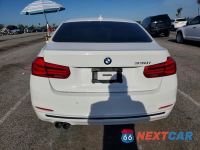Zdjęcie 6 z 11 samochodu: 2017 BMW 330 I VIN:WBA8B9G36HNU56940 - miniatura