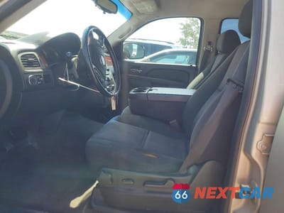 Zdjęcie 7 z 13 samochodu: 2010 GMC YUKON SLE VIN:1GKUCAE01AR250839 - miniatura