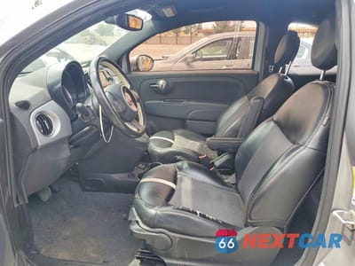 Zdjęcie 7 z 13 samochodu: 2016 FIAT 500 ELECTRIC VIN:3C3CFFGE0GT229280 - miniatura