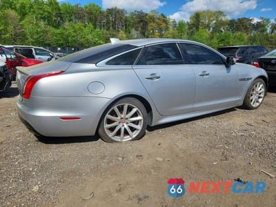 Trzecie zdjęcie samochodu z tyłu: 2017 JAGUAR XJ VIN:SAJWJ1CD6H8W12665 - miniatura