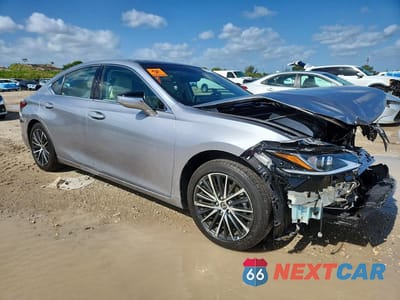 Czwarte zdjęcie samochodu z boku: 2022 LEXUS ES 350 BASE VIN:58ADZ1B16NU120554 - miniatura