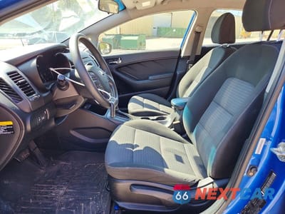 Zdjęcie 7 z 13 samochodu: 2015 KIA FORTE LX VIN:KNAFX4A62F5354885 - miniatura