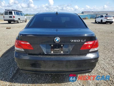 Zdjęcie 6 z 12 samochodu: 2007 BMW 750 VIN:WBAHN83567DT74090 - miniatura