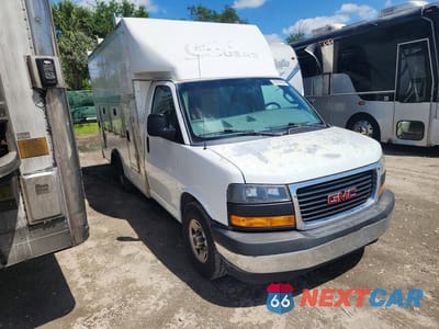 Czwarte zdjęcie samochodu z boku: 2018 GMC SAVANA DELIVERY VAN VIN:1GD07RFG8J1197902 - miniatura