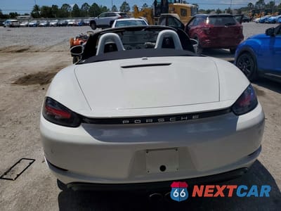 Zdjęcie 6 z 13 samochodu: 2017 PORSCHE BOXSTER VIN:WP0CA2A88HS220979 - miniatura
