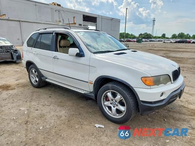 Czwarte zdjęcie samochodu z boku: 2002 BMW X5 4.4I VIN:5UXFB33502LH39613 - miniatura
