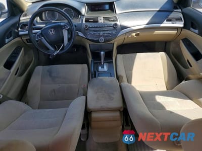 Zdjęcie 8 z 13 samochodu: 2011 HONDA ACCORD LX VIN:1HGCP2F37BA155102 - miniatura