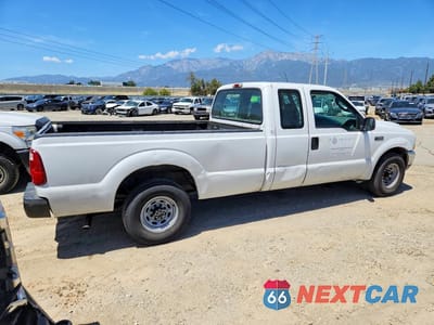 Trzecie zdjęcie samochodu z tyłu: 2004 FORD F250 SUPER DUTY VIN:1FTNX20L14EC96615 - miniatura