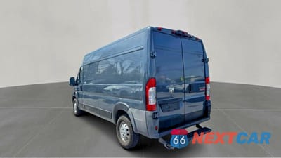 Trzecie zdjęcie samochodu z tyłu: 2019 RAM PROMASTER 2500 2500 HIGH VIN:3C6TRVDGXKE517072 - miniatura