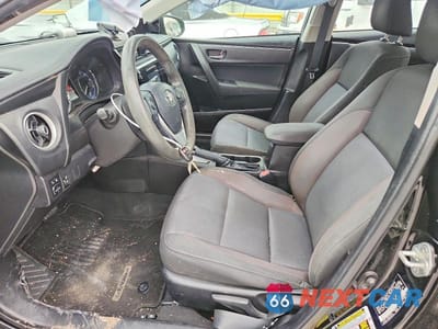 Zdjęcie 7 z 12 samochodu: 2018 TOYOTA COROLLA LE VIN:5YFBURHE6JP814579 - miniatura