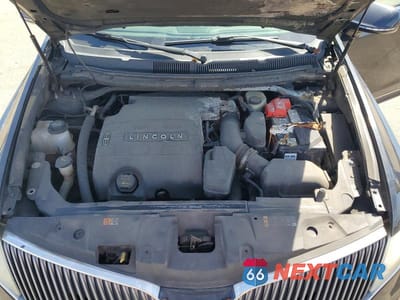 Zdjęcie 12 z 13 samochodu: 2013 LINCOLN MKT VIN:2LMHJ5FK8DBL54018 - miniatura