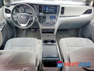 Zdjęcie 8 z 13 samochodu: 2015 TOYOTA SIENNA LE VIN:5TDKK3DC9FS579536 - miniatura