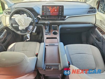 Zdjęcie 8 z 13 samochodu: 2022 TOYOTA SIENNA LE VIN:5TDKRKEC5NS094619 - miniatura