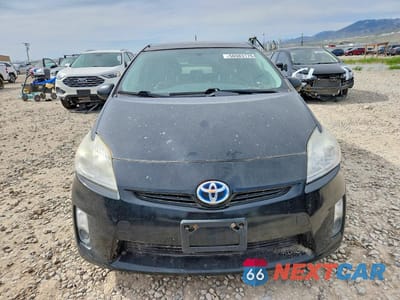 Piąte zdjęcie samochodu w środku: 2010 TOYOTA PRIUS IV VIN:JTDKN3DU0A0175780 - miniatura