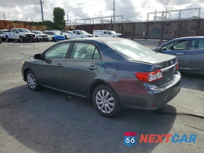 Drugie zdjęcie samochodu z przodu: 2013 TOYOTA COROLLA LE VIN:2T1BU4EE7DC952952 - miniatura