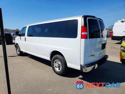 Drugie zdjęcie samochodu z przodu: 2023 CHEVROLET EXPRESS G3500 LT VIN:1GAZGPFPXP1259608 - miniatura