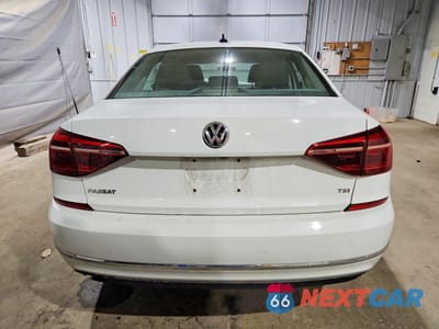 Zdjęcie 6 z 12 samochodu: 2019 VOLKSWAGEN PASSAT WOLFSBURG VIN:1VWLA7A31KC006013 - miniatura