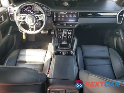 Zdjęcie 8 z 12 samochodu: 2019 PORSCHE CAYENNE S VIN:WP1AB2AYXKDA63339 - miniatura