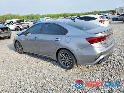 Drugie zdjęcie samochodu z przodu: 2024 KIA FORTE GT-LINE VIN:3KPF54AD7RE826577 - miniatura