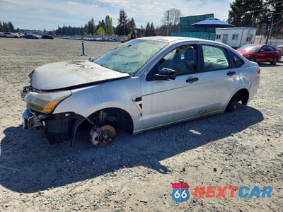 2008 FORD FOCUS SE 1FAHP35N08W272633 - główne zdjęcie licytacji z USA - miniatura