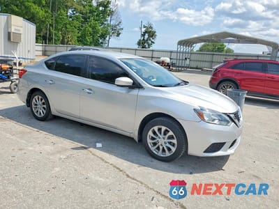 Czwarte zdjęcie samochodu z boku: 2018 NISSAN SENTRA SV VIN:3N1AB7AP4JY236549 - miniatura